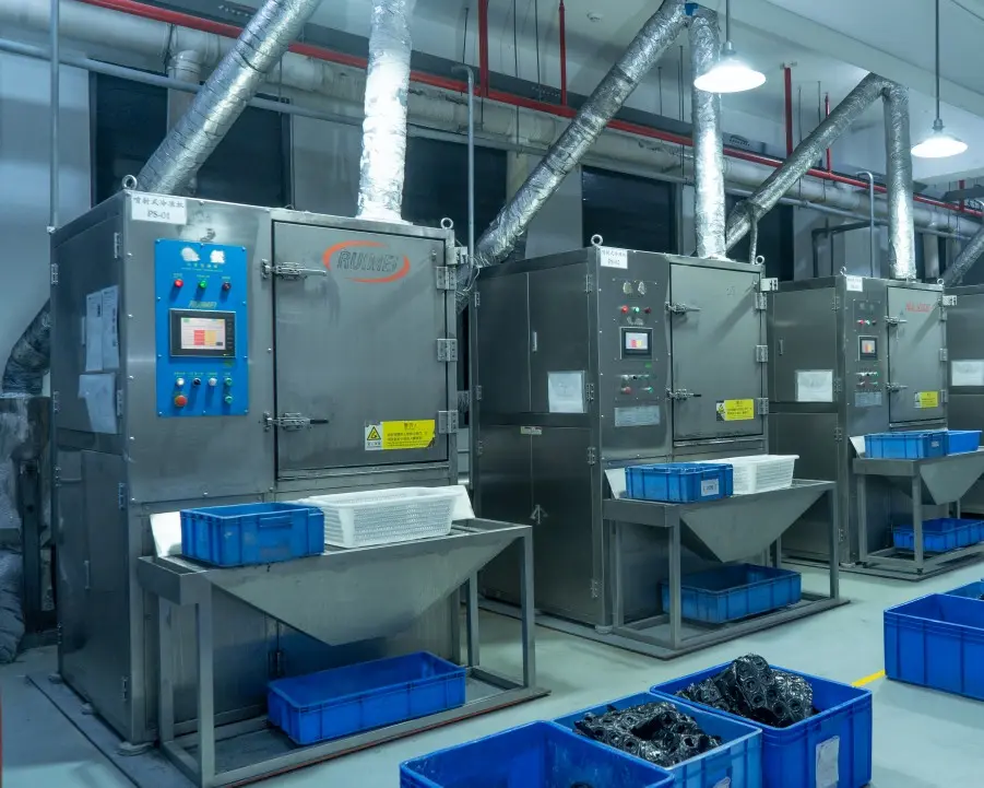 Rubber Liquid Nitrogen Freezing Trimming Machine: The Precision "Beautician" in the Rubber and Plastics Industry